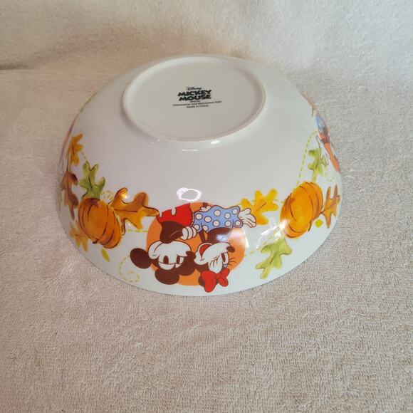 Disney Mickey & Minnie Serving Bowl Autumn Fall Large Salad Pasta Popcorn NEW - Picture 2 of 10